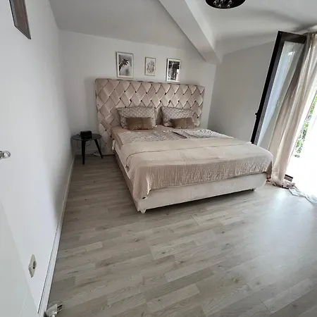 Stanic Apartman Seget Vranjica