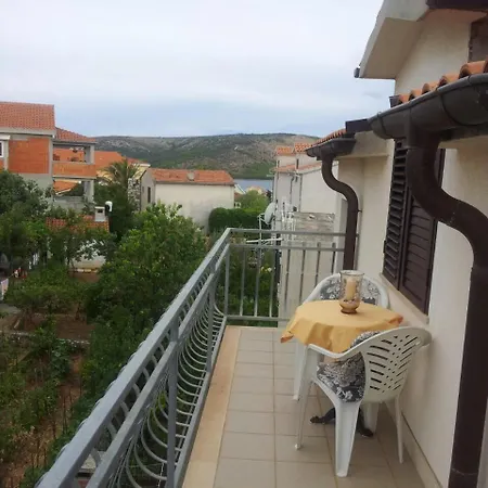 Apartment Stanic Seget Vranjica
